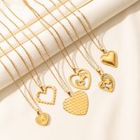 Elegant Simple Style Human Heart Shape Stainless Steel Plating Hollow Out 18k Gold Plated Pendant Necklace main image 4