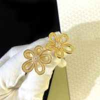 1 Pair Simple Style Flower Plating Inlay Copper Diamond Ear Studs main image 8