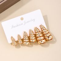 1 Pair Elegant Retro Exaggerated Solid Color Pleated Hollow Out Alloy Ear Studs main image 1
