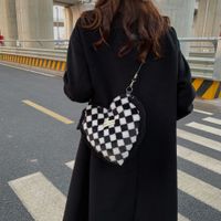 Women's Small Plush Zebra Flower Checkered Streetwear Heart-shaped Magnetic Buckle Underarm Bag main image 5