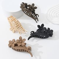 Women's Simple Style Flower Plastic Stoving Varnish Hair Claws main image 3