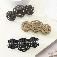 Women's Simple Style Flower Plastic Stoving Varnish Hair Claws main image 3