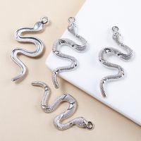 1 Piece Casual Snake Alloy Plating Pendant Jewelry Accessories main image 1