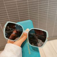 Simple Style Solid Color Resin Square Full Frame Women's Sunglasses sku image 1