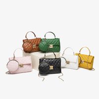 Women's Small Pu Leather Solid Color Vintage Style Classic Style Square Lock Clasp Handbag main image 1