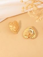 1 Pair Retro Simple Style Heart Shape Plating 304 Stainless Steel 14K Gold Plated Ear Studs main image 3