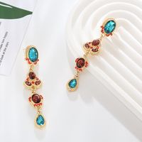 1 Pair Simple Style Shiny Oval Water Droplets Inlay Alloy Glass Gold Plated Drop Earrings main image 3