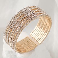 Elegant Shiny Geometric Artificial Pearls Rhinestones Metal Wholesale Bangle main image 3