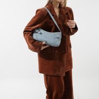 Women's Pu Leather Solid Color Vintage Style Classic Style Sewing Thread Dumpling Shape Zipper Shoulder Bag sku image 4