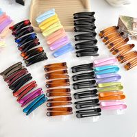 Women's Simple Style Solid Color Resin Hair Clip main image 1