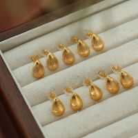1 Pair Elegant Water Droplets Solid Color Shell Scallop Plating Inlay Titanium Steel Rhinestones 18k Gold Plated Ear Studs main image 9