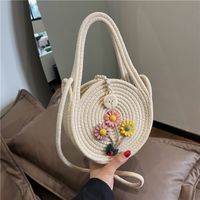 Women's Small Cotton Solid Color Vintage Style Classic Style Round Buckle Straw Bag main image 6