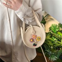 Women's Small Cotton Solid Color Vintage Style Classic Style Round Buckle Straw Bag main image 3