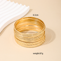 Casual Hip-hop Exaggerated Solid Color Alloy Plating Metal Carving Women's Bangle main image 2
