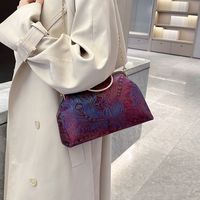 Women's Cloth Color Block Elegant Classic Style Sewing Thread Chain Shell Buckle Evening Bag sku image 3