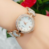Simple Style Classic Style Color Block Jewelry Buckle Quartz Women's Watches main image 2