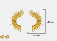 1 Paar Elegant Einfacher Stil C-form Sonne Irregulär Überzug Titan Stahl 18 Karat Vergoldet Ohrstecker main image 2