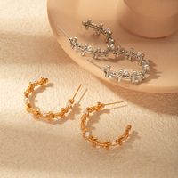 1 Pair Vintage Style Luxurious Sweet C Shape Cross Plating Inlay 304 Stainless Steel Pearl 14K Gold Plated Ear Studs main image 4