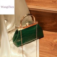 Women's Large Pu Leather Solid Color Vintage Style Classic Style Square Lock Clasp Handbag sku image 2