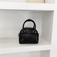 Women's Small Pu Leather Solid Color Ethnic Style Classic Style Shell Zipper Handbag main image 3