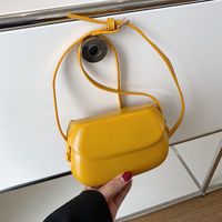 Women's Medium Pu Leather Color Block Vintage Style Classic Style Shell Magnetic Buckle Shoulder Bag main image 4