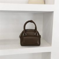 Women's Small Pu Leather Solid Color Ethnic Style Classic Style Shell Zipper Handbag main image 2