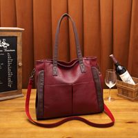 Women's Large Pu Leather Solid Color Vintage Style Classic Style Square Zipper Shoulder Bag main image 3