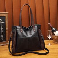Women's Large Pu Leather Solid Color Vintage Style Classic Style Square Zipper Shoulder Bag main image 4