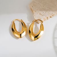1 Pair Vintage Style Classic Style C Shape U Shape Water Plating Hollow Out Copper 18k Gold Plated Earrings main image 4
