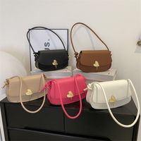 Women's Pu Leather Solid Color Vintage Style Classic Style Semicircle Lock Clasp Shoulder Bag main image 1