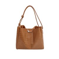 Women's Pu Leather Solid Color Vintage Style Classic Style Square Magnetic Buckle Shoulder Bag sku image 1