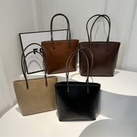 Women's Pu Leather Solid Color Vintage Style Classic Style Square Zipper Underarm Bag main image 1