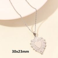 Simple Style Heart Shape Stainless Steel Plating 18k Gold Plated Pendant Necklace main image 2
