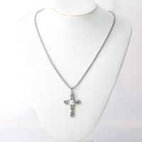304 Stainless Steel Elegant Plating Inlay Cross Artificial Pearls Pendant Necklace main image 4