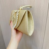 Women's Polyester Solid Color Vintage Style Classic Style Shell Flip Cover Evening Bag main image 4