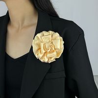 Elegant Flower Cloth Women's Brooches main image 5