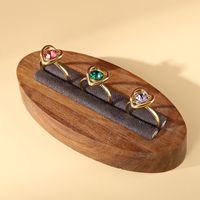 Simple Style Oval Solid Wood Flannel Jewelry Display main image 1