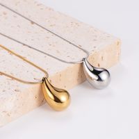 Stainless Steel 18K Gold Plated Elegant Water Droplets Pendant Necklace main image 3