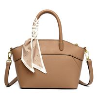 Women's Medium Leather Solid Color Vintage Style Classic Style Shell Zipper Handbag sku image 1