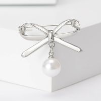 Elegant Simple Style Bow Knot Alloy Plating Inlay Artificial Pearls Women's Brooches sku image 2