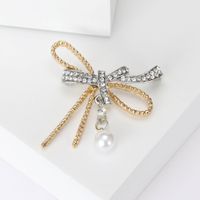 Elegant Glam Bogenknoten Legierung Überzug Inlay Künstliche Perlen Strasssteine Frau Broschen main image 4