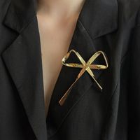 Elegant Simple Style Bow Knot Alloy Plating Women's Brooches main image 1