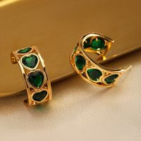 1 Pair Glam Retro C Shape Heart Shape Flower Plating Inlay Copper Artificial Crystal Zircon Ear Studs main image 5