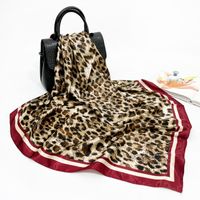 Unisex Elegant Leopard Polyester Silk Scarf main image 4