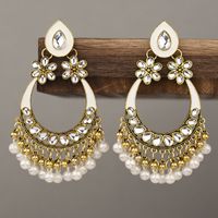 1 Pair Retro Exaggerated Geometric Plating Inlay Alloy Artificial Pearls Rhinestones Drop Earrings main image 1