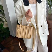 Women's Pu Leather Solid Color Classic Style Sewing Thread Square Zipper Shoulder Bag sku image 3