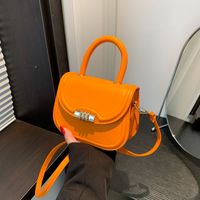 Women's Pu Leather Solid Color Elegant Semicircle Flip Cover Handbag main image 5