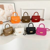 Women's Pu Leather Solid Color Elegant Semicircle Flip Cover Handbag main image 9