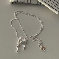 Sterling Silber Einfacher Stil Bogenknoten Überzug Halskette Mit Anhänger main image 1