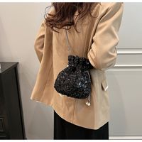 Women's Small Polyester Solid Color Classic Style String Shoulder Bag sku image 5